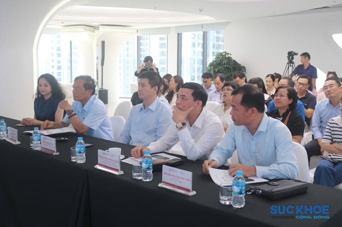 Các đại biểu, phóng viên tham dự buổi tập huấn