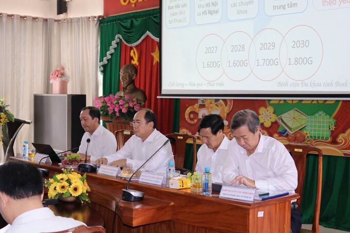 PGS.TS.BS Tăng Chí Thượng – Giám đốc Sở Y tế TP.HCM - làm việc với Bệnh viện Đa khoa Bình Dương. Ảnh: Bệnh viện Đa khoa Bình Dương