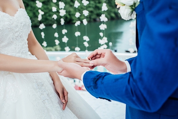 Đám cưới Hương Giang Idol 6