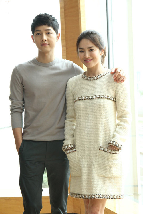 Rộ tin đồn Song Joong Ki và Song Hye Kyo sắp làm đám cưới 3 Rộ tin đồn Song Joong Ki và Song Hye Kyo sắp làm đám cưới 3