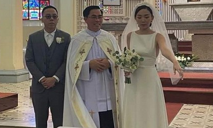 Vào đúng hôn lễ, Tóc Tiên đã chính thức nói về lý do tổ chức đám cưới bí mật với Hoàng Touliver
