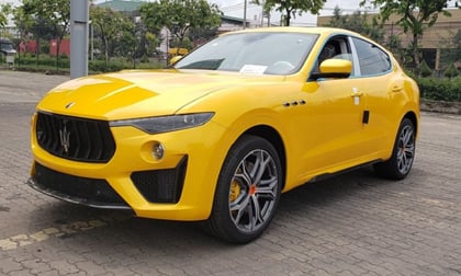 Bóc giá siêu xe Maserati Levante Trofeo vừa cập cảng được đồn đoán về tay đại gia Minh Nhựa