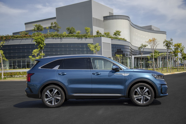Kia Sorento 2021 - xe gia đình 7 chỗ đang được hàng triệu người Việt săn đón - 5