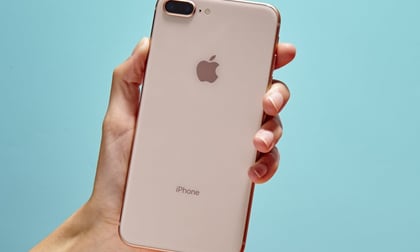 iPhone 8 Plus và loạt smartphone được giảm giá cuối tháng 10