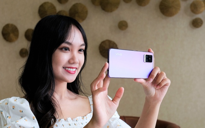iPhone 8 Plus và loạt smartphone được giảm giá cuối tháng 10 - 4