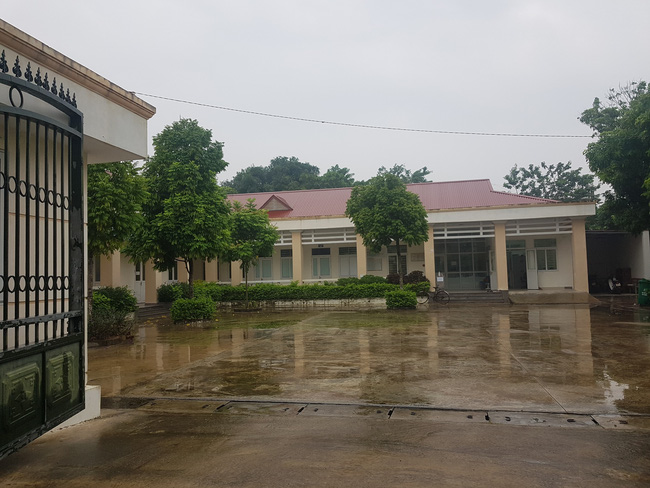 Bé N được theo dõi 45 phút sau khi tiêm vắc xin mới về nhà Bé N được theo dõi 45 phút sau khi tiêm vắc xin mới về nhà