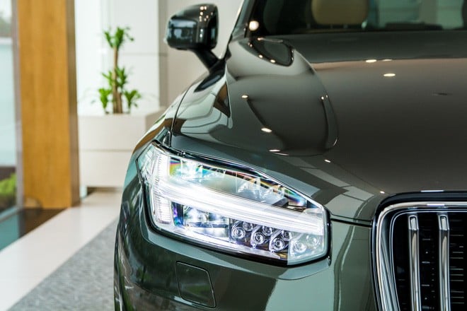 ‘Trùm cuối’ Volvo XC90 T8 chào Việt Nam: Mạnh nhất phân khúc, giá gần 4,6 tỷ đồng - 2