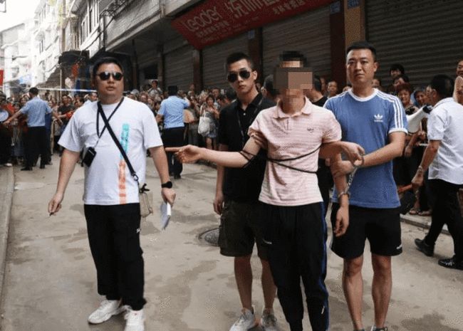 Bị bạn học siết nợ 350 nghìn, thiếu niên 16 tuổi ở Trung Quốc gây án mạng kinh hoàng - Ảnh 2. Bị bạn học siết nợ 350 nghìn, thiếu niên 16 tuổi ở Trung Quốc gây án mạng kinh hoàng - Ảnh 2.