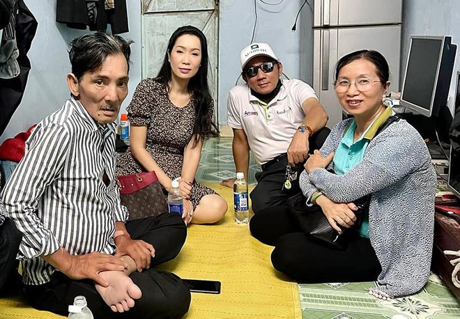 Thương Tín sau đột quỵ, được đại gia hỗ trợ: Tiền hết, vợ con cũng bỏ đi - Ảnh 4. Thương Tín sau đột quỵ, được đại gia hỗ trợ: Tiền hết, vợ con cũng bỏ đi - Ảnh 4.