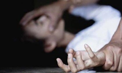 Hiệu trưởng cùng 15 giáo viên bị tố hiếp dâm nữ sinh, biểu hiện của 5 nạn nhân gây chú ý