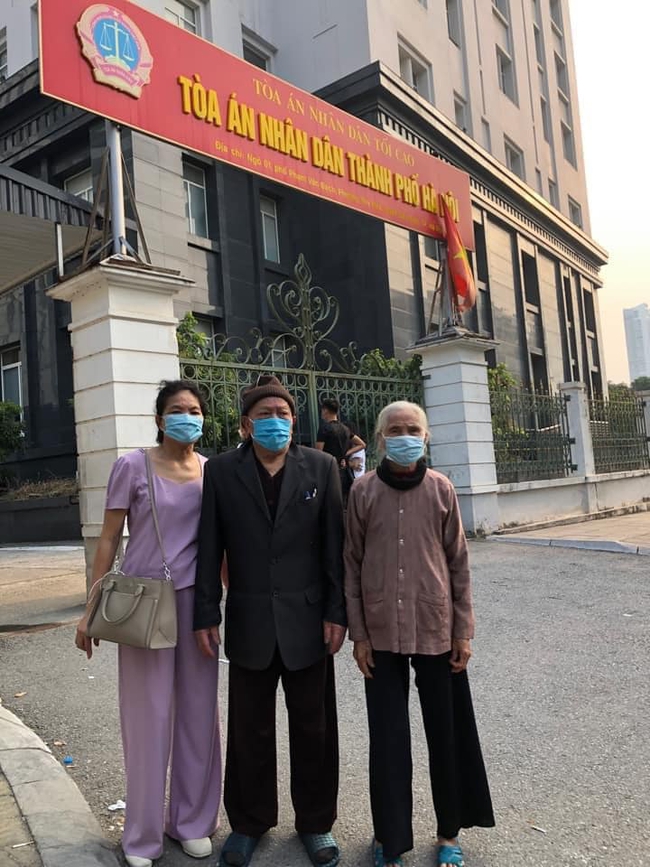 Cặp đôi cụ già 90 tuổi sốc nặng khi biết tin hủy bỏ quyết định khởi tố vụ án hình sự con dâu khai tử bố mẹ chồng - Ảnh 1. Cặp đôi cụ già 90 tuổi sốc nặng khi biết tin hủy bỏ quyết định khởi tố vụ án hình sự con dâu khai tử bố mẹ chồng - Ảnh 1.