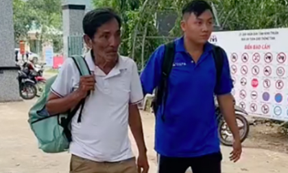 NS Thương Tín xuất hiện với vẻ ngoài hốc hác, đi lại khó khăn khiến ai cũng xót xa
