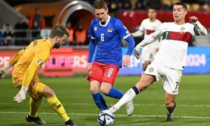 Ronaldo nối dài kỷ lục, Bồ Đào Nha thắng dễ ở vòng loại EURO 2024