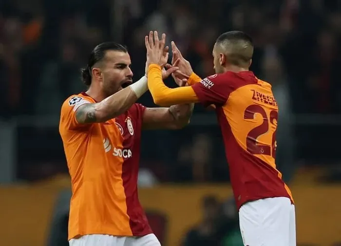  Hakim Ziyech tỏa sáng giúp Galatasaray có 1 điểm quan trọng trước MU. Ảnh: Reuters 