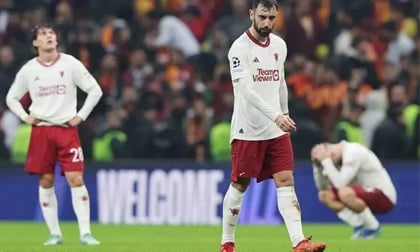 MU bị cầm hòa, Arsenal hủy diệt Lens