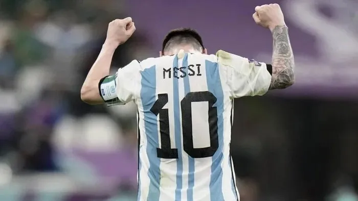 Messi không chỉ đá bóng giỏi mà còn có những nghĩa cử đẹp ở đời thường. Ảnh: GETTY.