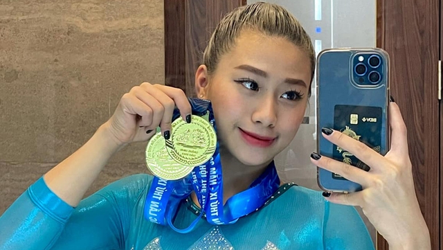 Vụ lùm xùm VĐV SEA Games giải nghệ: HLV ĐTQG nói gì về nghi vấn bắt chia lại tiền thưởng?- Ảnh 1. Vụ lùm xùm VĐV SEA Games giải nghệ: HLV ĐTQG nói gì về nghi vấn bắt chia lại tiền thưởng?- Ảnh 1.
