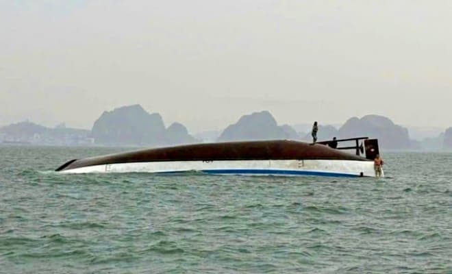 1-lat-tau-tren-vinh-ha-long-1.jpg 0 1-lat-tau-tren-vinh-ha-long-1.jpg 0